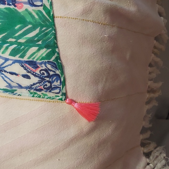 Lilly Pulitzer Resort Scarf - Picture 3 of 7